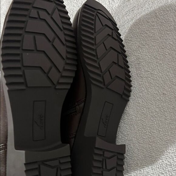 Chic Dark Brown Ankle Booties - Picture 3 of 3